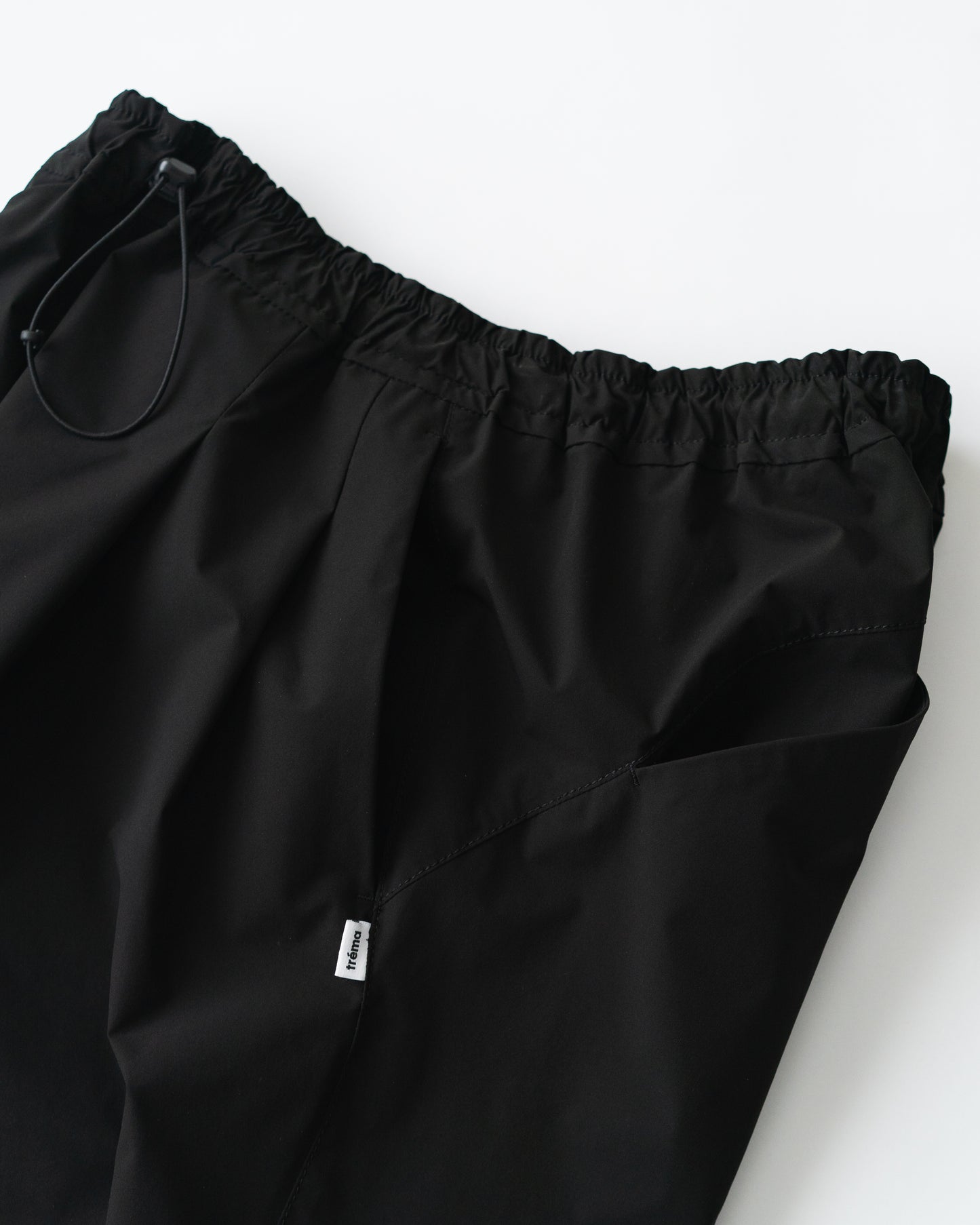 LIGHT SHELL SHORT PANTS