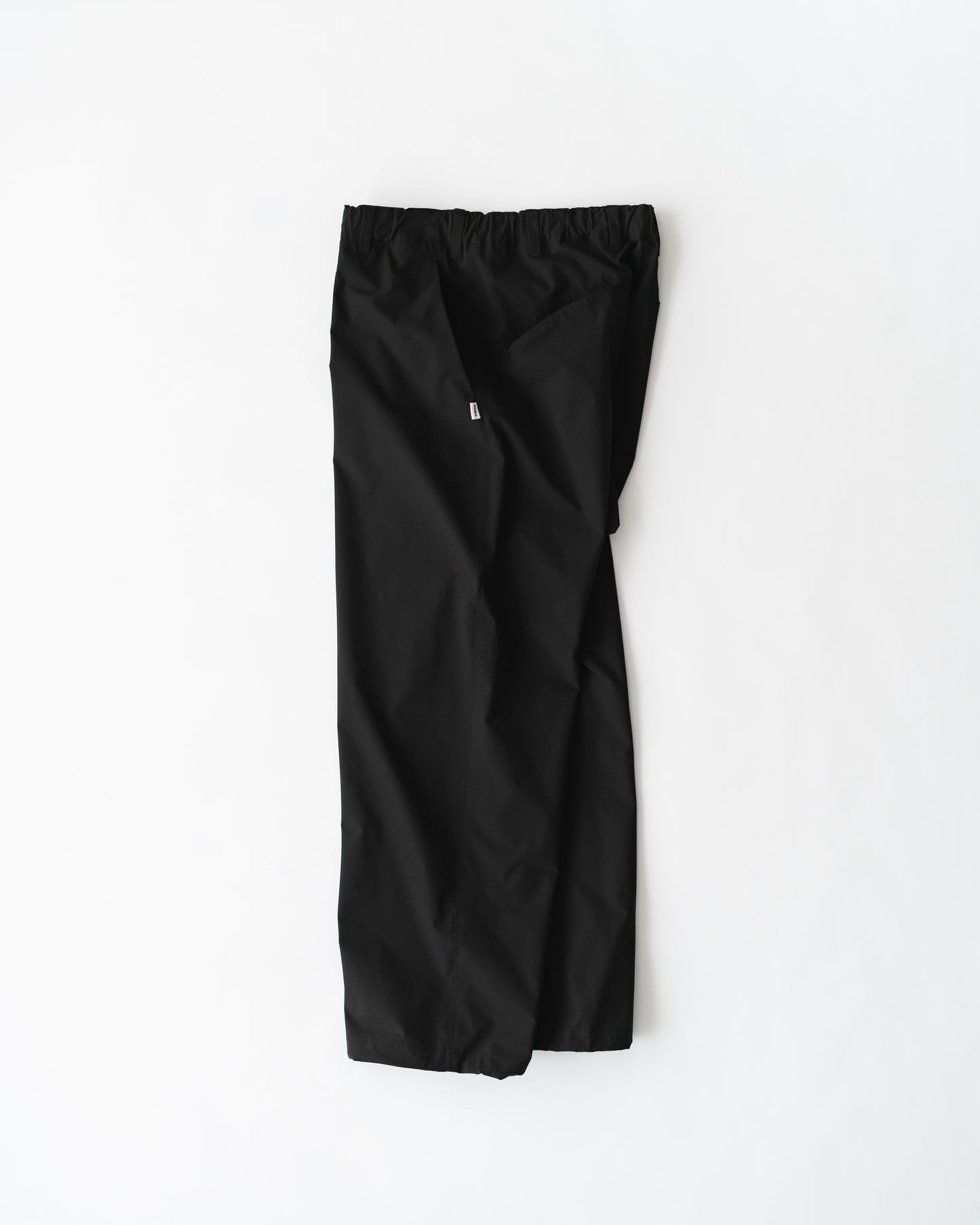 LIGHT SHELL STRAIGHT PANTS